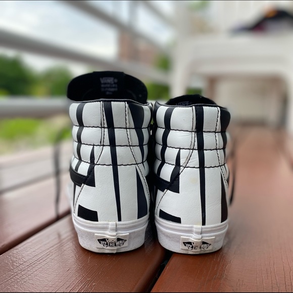 Black leather VANS sneakers - Picture 2 of 11